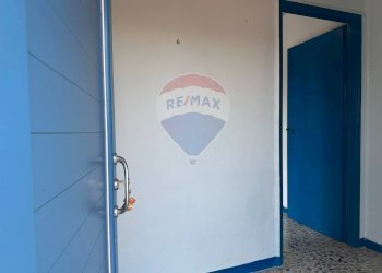 Stanza vuota - Casa indipendente Via Coste
 
6, Cerro al Volturno - foto 30