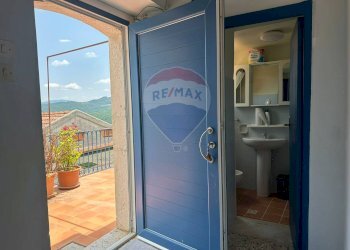 Balcone - Casa indipendente Via Coste
 
6, Cerro al Volturno - foto 47