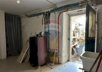 Dispensa di stoccaggio - Casa indipendente Via Coste
 
6, Cerro al Volturno - foto 87