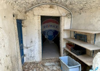 Dispensa di stoccaggio - Casa indipendente Via Coste
 
6, Cerro al Volturno - foto 90