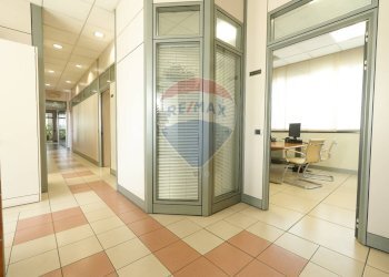 Ricezione / Lobby - Ufficio VIALE LOMBARDIA
 
218, Brugherio - foto 9