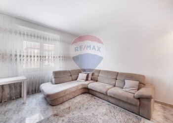 Soggiorno - Three-room apartment Via Giovanni XXIII
 
1, Landriano - photo 12