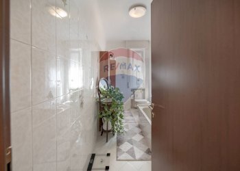 Bagno - Three-room apartment Via Giovanni XXIII
 
1, Landriano - photo 26