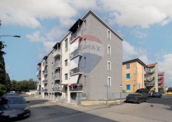 Edificio all\'aperto - Three-room apartment Via Giovanni XXIII
 
1, Landriano - photo 36