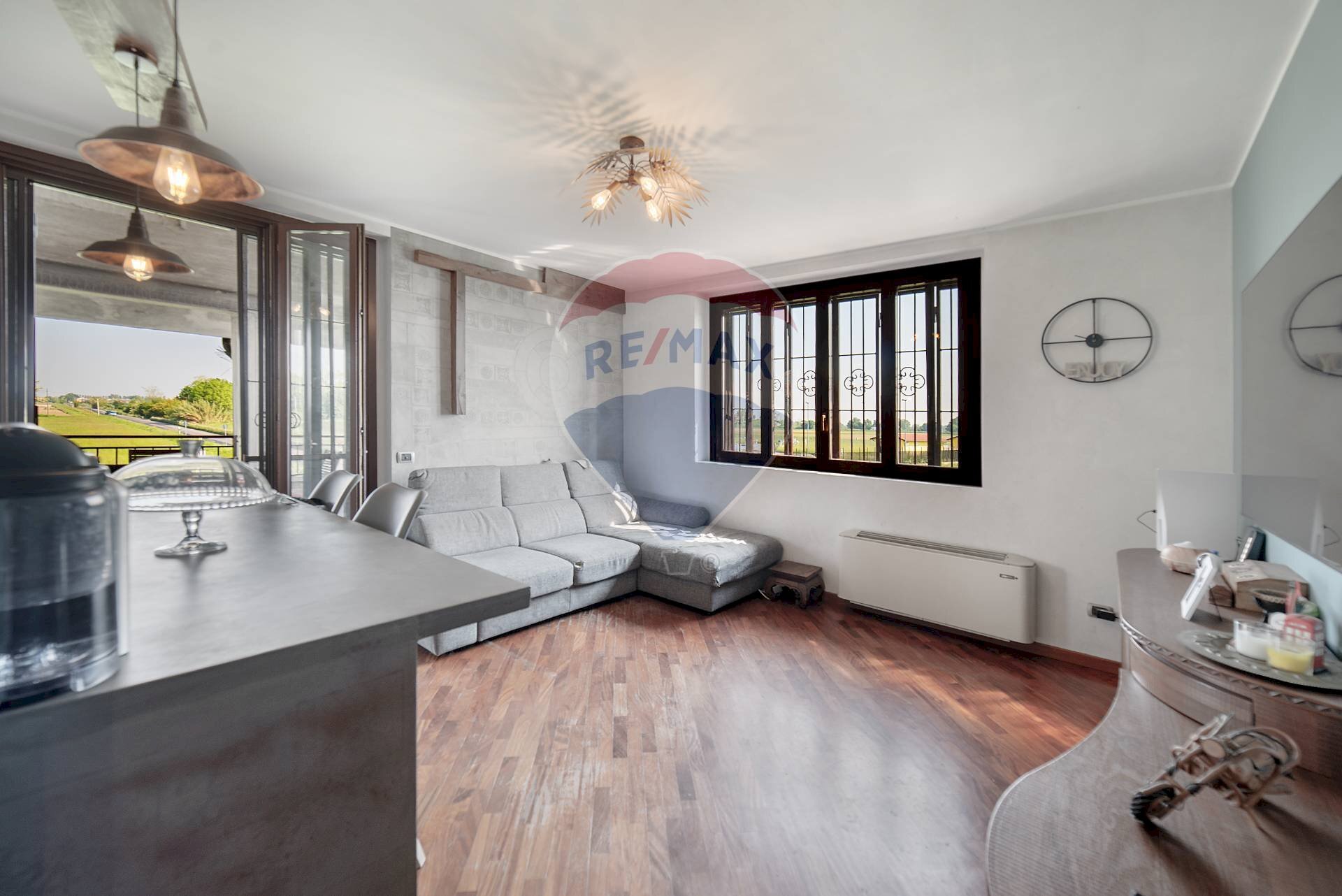 Soggiorno - Trilocale Via Milano
 
41, Landriano - foto 2