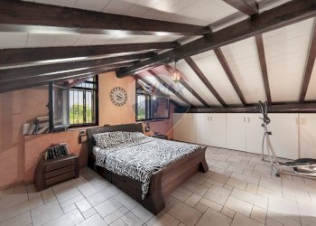 Camera / camera da letto - Three-room apartment Via Milano
 
41, Landriano - photo 28