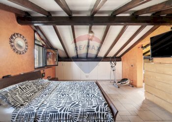 Camera / camera da letto - Three-room apartment Via Milano
 
41, Landriano - photo 29