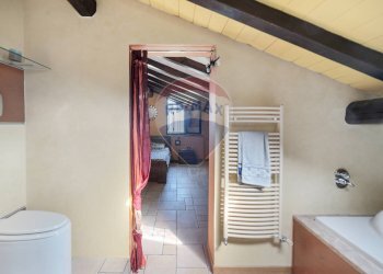 Bagno - Three-room apartment Via Milano
 
41, Landriano - photo 36