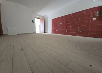 Foto 4 - Independent house Piazza Vittorio Emanuele
 
12, Barete - photo 4