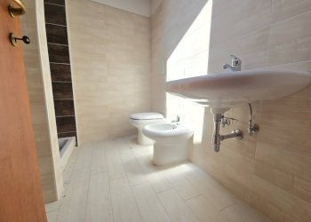 Foto 13 - Independent house Piazza Vittorio Emanuele
 
12, Barete - photo 13