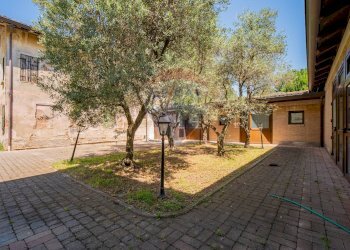 Edificio all\'aperto - Bilocale Via Dante Alighieri
 
9, Cadelbosco di Sopra - foto 1