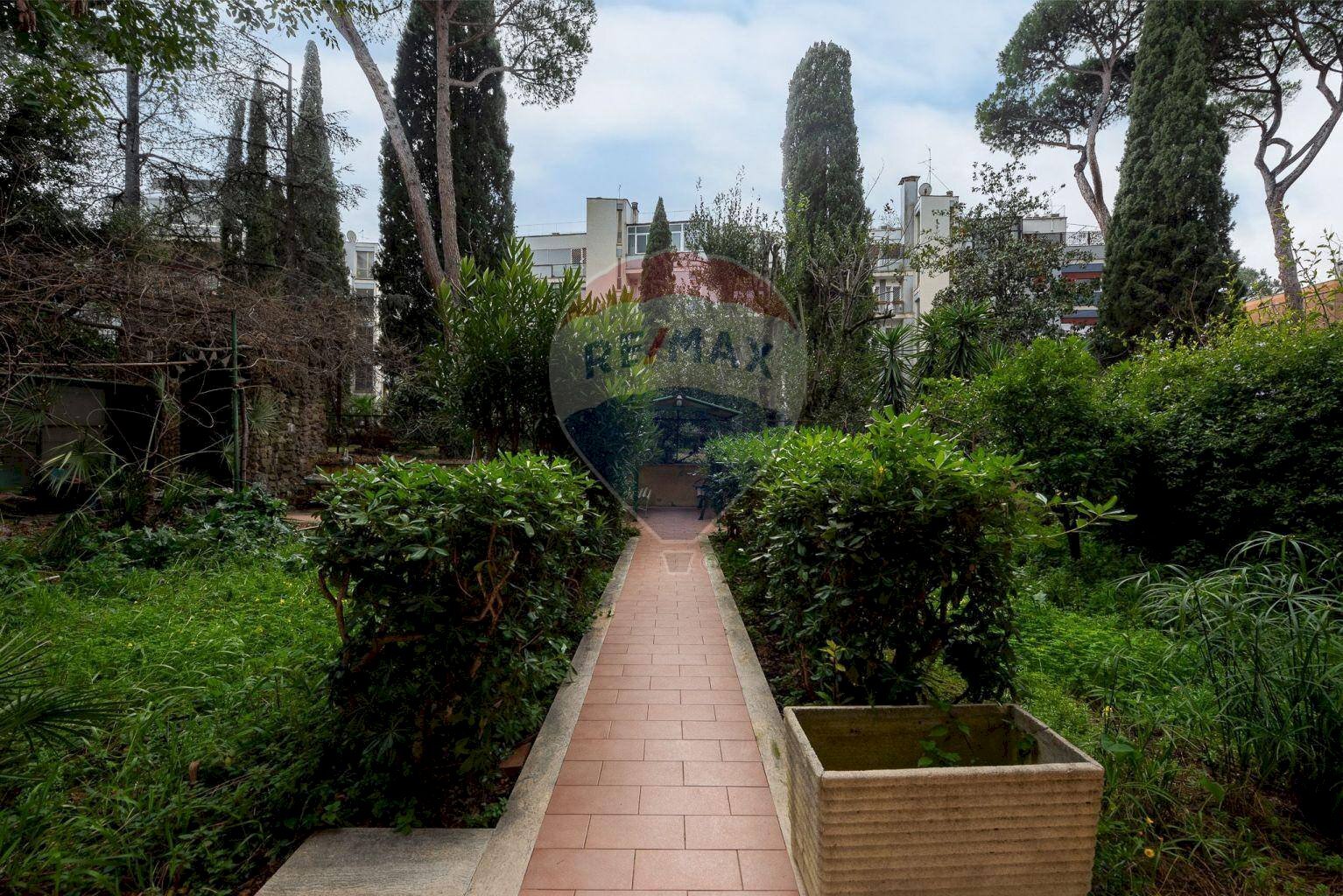 Giardino - Appartamento Via Emilio Draconzio
 
7, Roma - foto 1