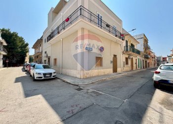 Edificio all\'aperto - Independent house Via Brenta
 
61, San Vito dei Normanni - photo 8