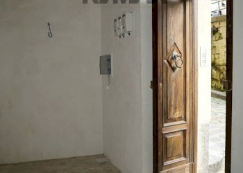 Hall / corridoio - Trilocale Via Sant'Agrippina
 
42, Enna - foto 14