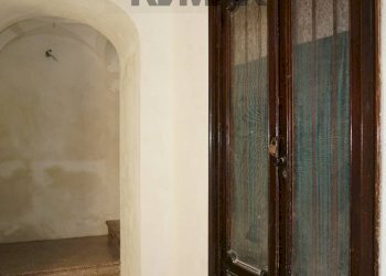 Hall / corridoio - Trilocale Via Sant'Agrippina
 
42, Enna - foto 17