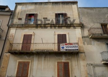 Edificio all\'aperto - Trilocale Via Sant'Agrippina
 
42, Enna - foto 21