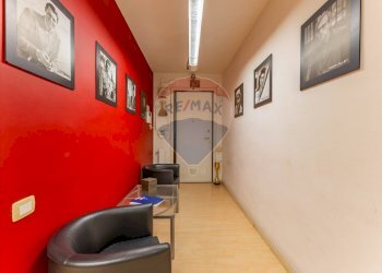 Hall / corridoio - Ufficio Via Filippo Turati
 
11, Bari - foto 6