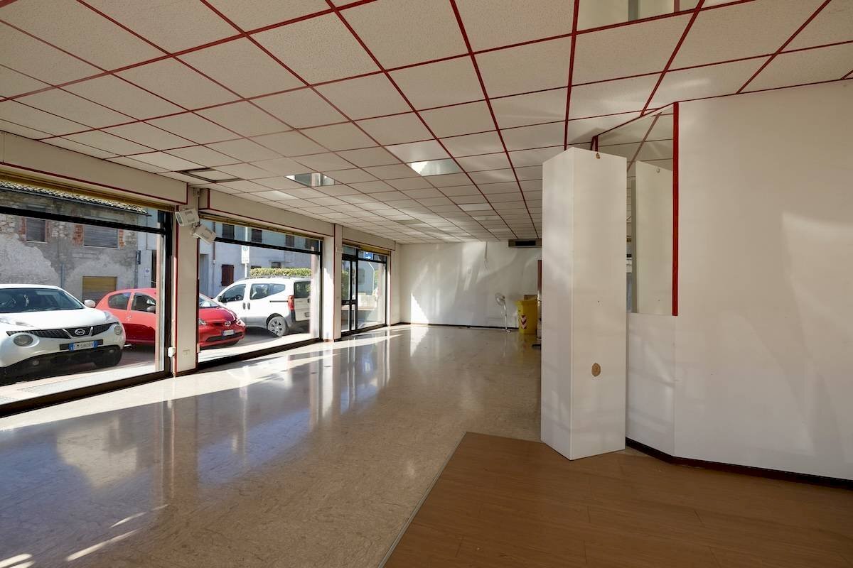 Foto 2 - Shop Maniago - photo 2