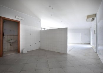 Foto 8 - Locale Commerciale Via del lavoro, Vetralla - foto 8