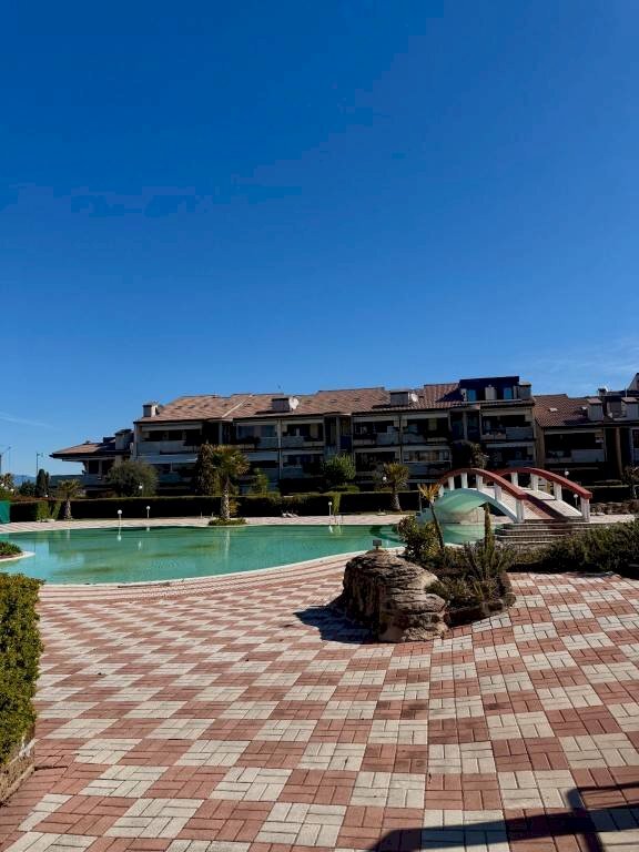 Piscina - Bilocale via Giulio Cesare, Desenzano del Garda - foto 3