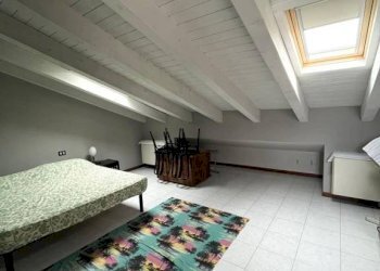 Camera da letto - Bilocale via Giulio Cesare, Desenzano del Garda - foto 46