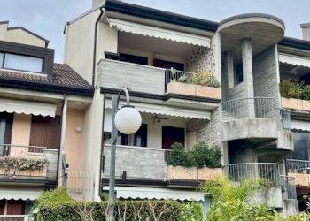 Facciata - Bilocale via Giulio Cesare, Desenzano del Garda - foto 49