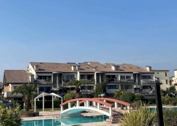 Piscina - Bilocale via Giulio Cesare, Desenzano del Garda - foto 7