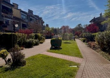 Giardino - Bilocale via Giulio Cesare, Desenzano del Garda - foto 30