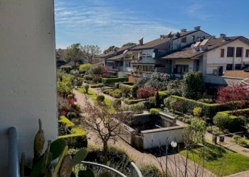 Vista - Bilocale via Giulio Cesare, Desenzano del Garda - foto 35