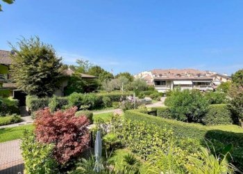 Vista - Bilocale via Giulio Cesare, Desenzano del Garda - foto 39