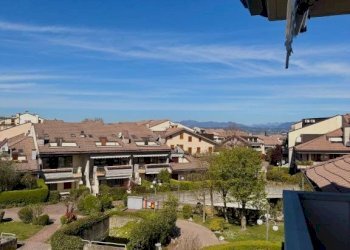 Vista - Bilocale via Giulio Cesare, Desenzano del Garda - foto 8