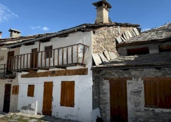 Facciata - Casa indipendente Frazione Chianale, 155, Pontechianale - foto 12