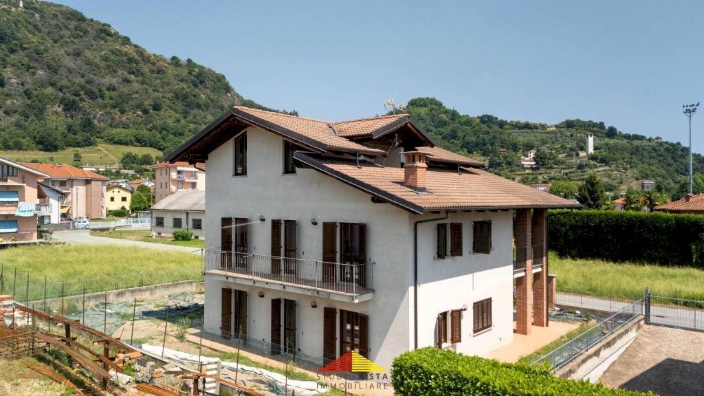 Facciata - Villa via Italia 61, Revello - foto 2