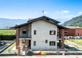 Facciata - Villa via Italia 61, Revello - foto 1