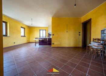 Salone - Villa via Italia 61, Revello - foto 22