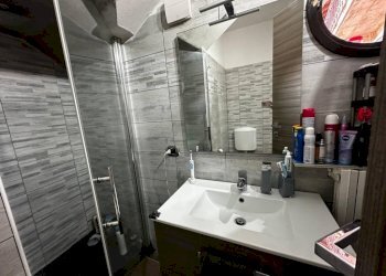 Bagno - Casa indipendente via Vittorio Veneto, 13, Caronno Varesino - foto 2