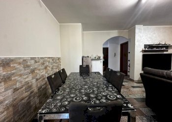 Salone - Casa indipendente via Vittorio Veneto, 13, Caronno Varesino - foto 3