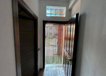 Interno palazzo - Casa indipendente via Vittorio Veneto, 13, Caronno Varesino - foto 10