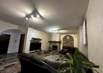 Salone - Casa indipendente via Vittorio Veneto, 13, Caronno Varesino - foto 18