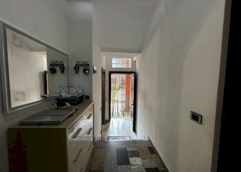 Interno palazzo - Casa indipendente via Vittorio Veneto, 13, Caronno Varesino - foto 20