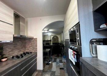 Cucina - Casa indipendente via Vittorio Veneto, 13, Caronno Varesino - foto 21