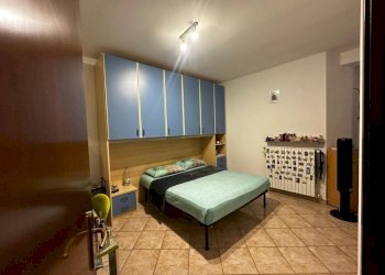 Camera da letto - Casa indipendente via Vittorio Veneto, 13, Caronno Varesino - foto 31