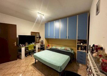 Camera da letto - Casa indipendente via Vittorio Veneto, 13, Caronno Varesino - foto 37