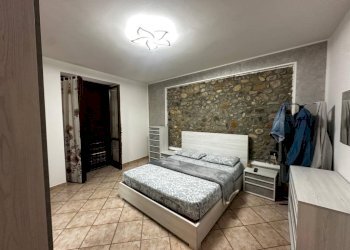 Camera da letto - Casa indipendente via Vittorio Veneto, 13, Caronno Varesino - foto 47