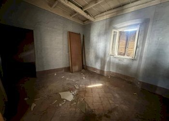 Camera da letto - Casa indipendente via Vittorio Veneto, 2, Caronno Varesino - foto 17