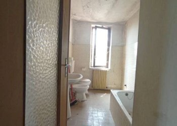 Bagno - Rustico Frazione Casabianca, 49, Asti - foto 15