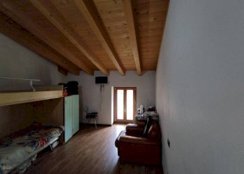 Camera da letto - Quadrilocale vicolo Somisso, Laveno-Mombello - foto 13