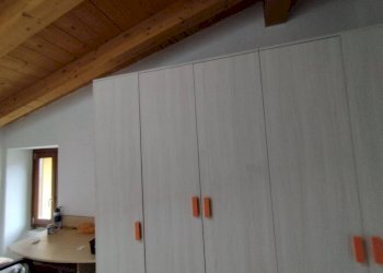 Camera da letto - Quadrilocale vicolo Somisso, Laveno-Mombello - foto 18