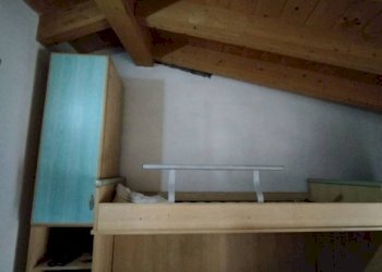 Camera da letto - Quadrilocale vicolo Somisso, Laveno-Mombello - foto 23