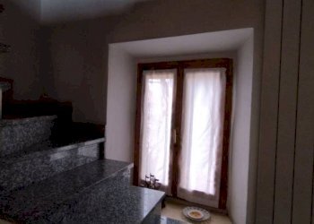 Interno palazzo - Quadrilocale vicolo Somisso, Laveno-Mombello - foto 32